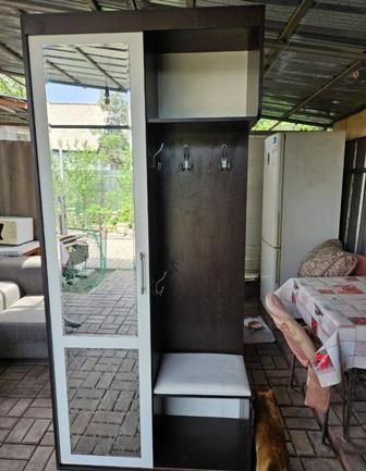 Продам шкаф для прихожей б/у