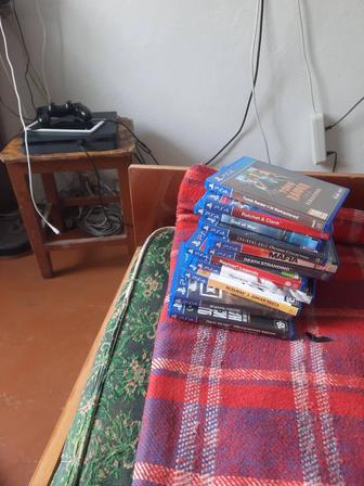 Продам PS4 slim