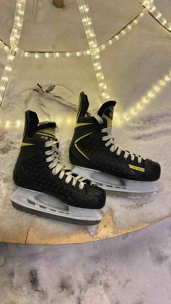 Хоккейные коньки GFS Flash Speed, отличное состояние