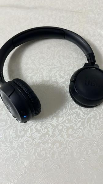 Наушники JBL