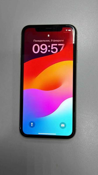 Продам 11 айфон.