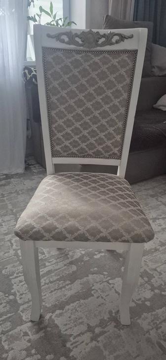 Продам стулья для гостиной
