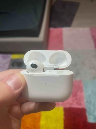 Airpods 3 Case и Левый наушник