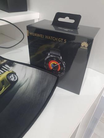 Продам новые смарт часы Huawei watch gt5 46мм