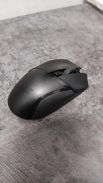 Игровая беспроводная мышь Razer Basilisk