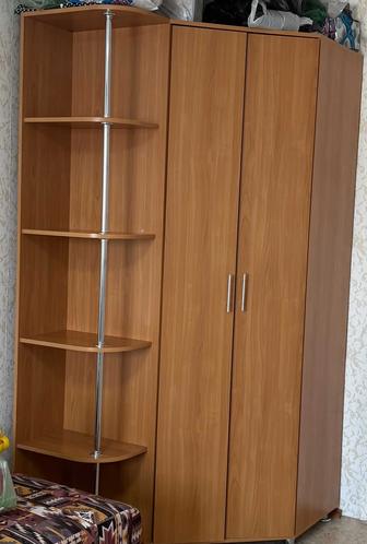 Угловой шифоньер