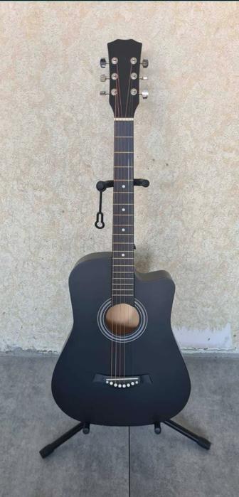 Акустическая гитара черно матовый