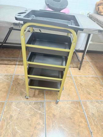 Продается помощник для парикмахера