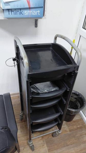 Помощник парикмахера