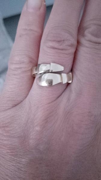 Продам срочно Золото