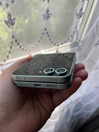 Samsung Galaxy Z Flip6 256 ГБ
