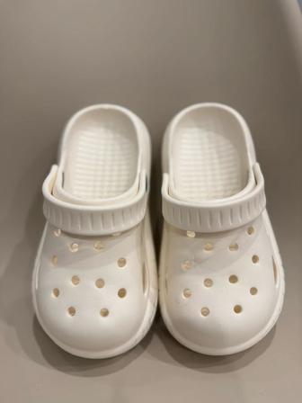 Детские кроксы , шлепанцы