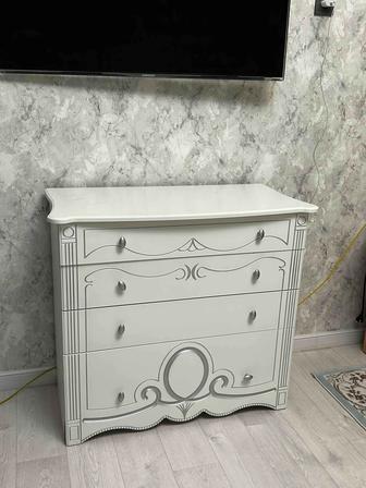 Продается спальный гарнитур