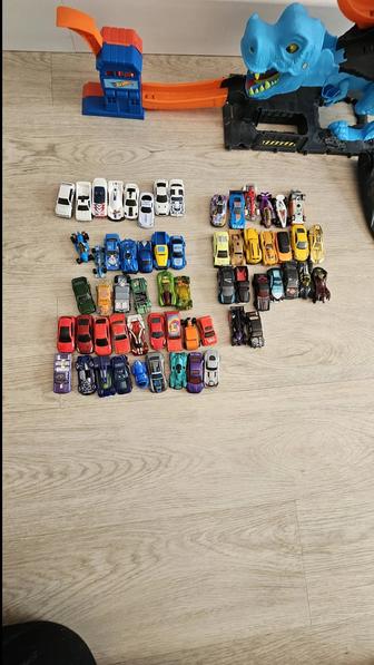 Машинки хотвилс (hotwheels) и другие
