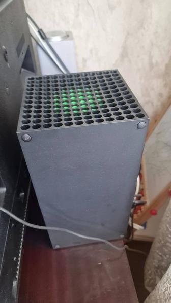 Продам рабочий XBox Series X