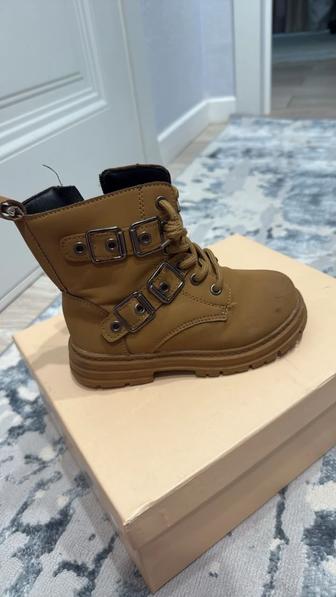 Срочно осенние сапожки для мальчика