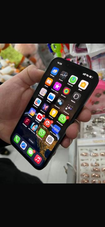 Продам Apple iPhone 13 с гарантией