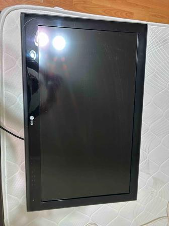Телевизор LG в отличном состоянии