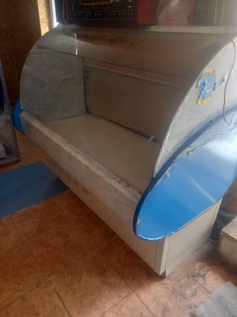 Продам витрина-холодильник