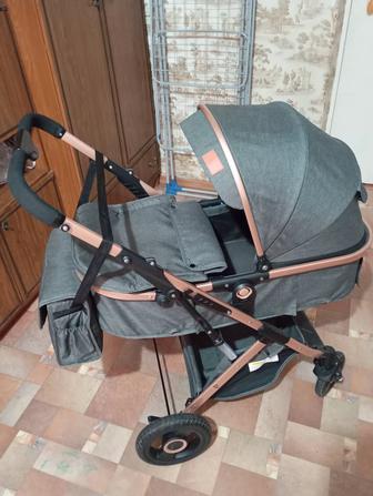 Продам коляску 2в1 брали в декабре брали с магазина.