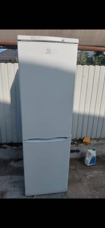 Холодильник индезит рабочая Доставка есть