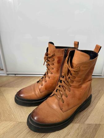 Продам зимние сапоги