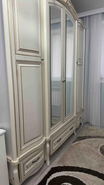 Шкаф 4-х дверный мдф краска