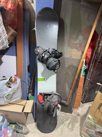 Сноуборд 162см с креплениями