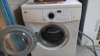 Продам стиральную машинку LG 7кг