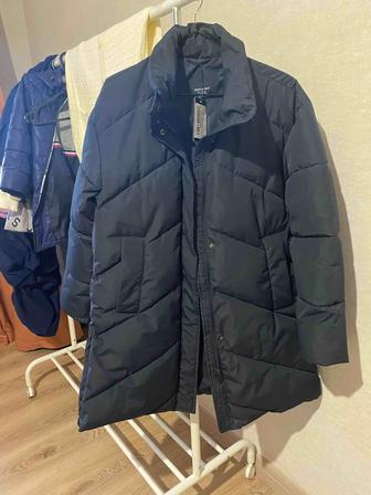 Продам новую зимнюю куртку