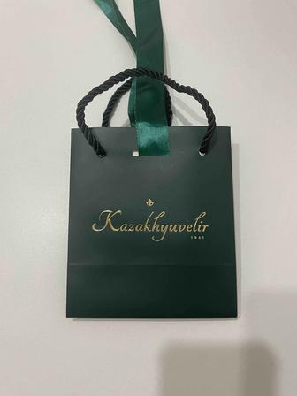 Продаю подарочные пакеты для ювелирных украшений.