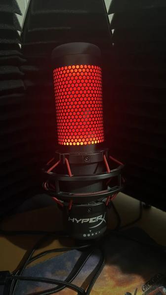 Микрофон HyperX Quadcast