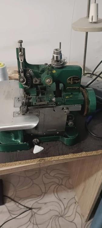 Продам оверлог