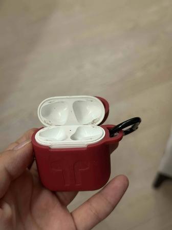 AirPods кейс