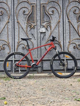 Велосипед Giant Talon 2