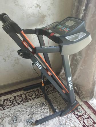 Продам беговую дорожку