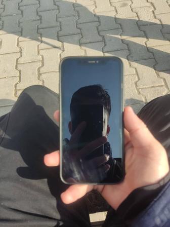iPhone 11 черный