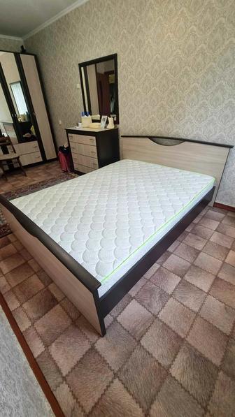 Кровать