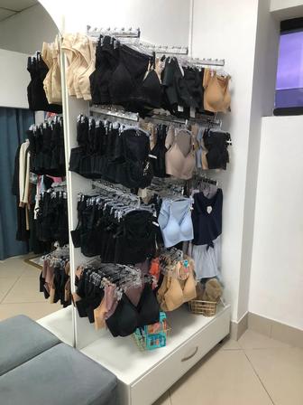 Продаю бельевой стеллаж (в идеальном состоянии), в подарок отдам 2 рейла