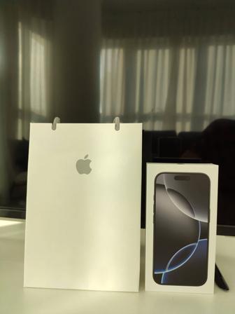 iPhone 16 pro 256g black titanium