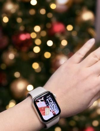 Apple Watch SE 2, 40 мм.