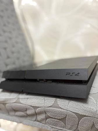 Продам Sony PlayStation 4