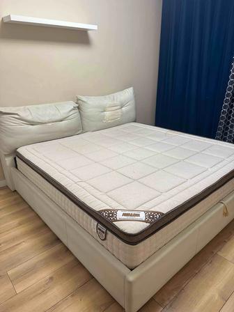 Продам кровать