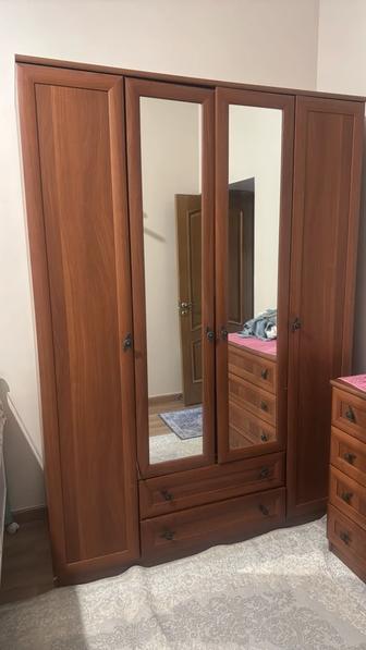 Продам. Шкаф для одежды .состояние хорошее прочное.самовывоз.срочно