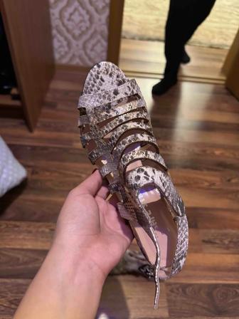 Туфли босоножки