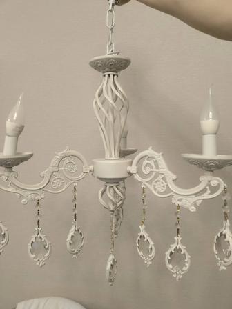 Продам люстру классика