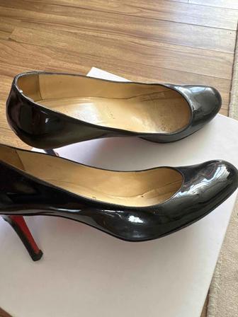 Продам туфли Christian Louboutin