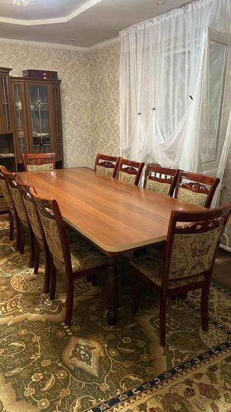 Продам стол и стулья 10 шт