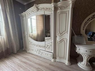 Спальные кровати шкаф