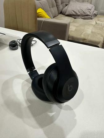 Продается наушники беспроводные Beats Studio Pro